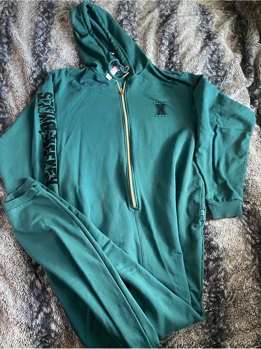 Savage x Fenty Women’s XL Green Hooded Zip Front Pajama One Piece Jumpsuit